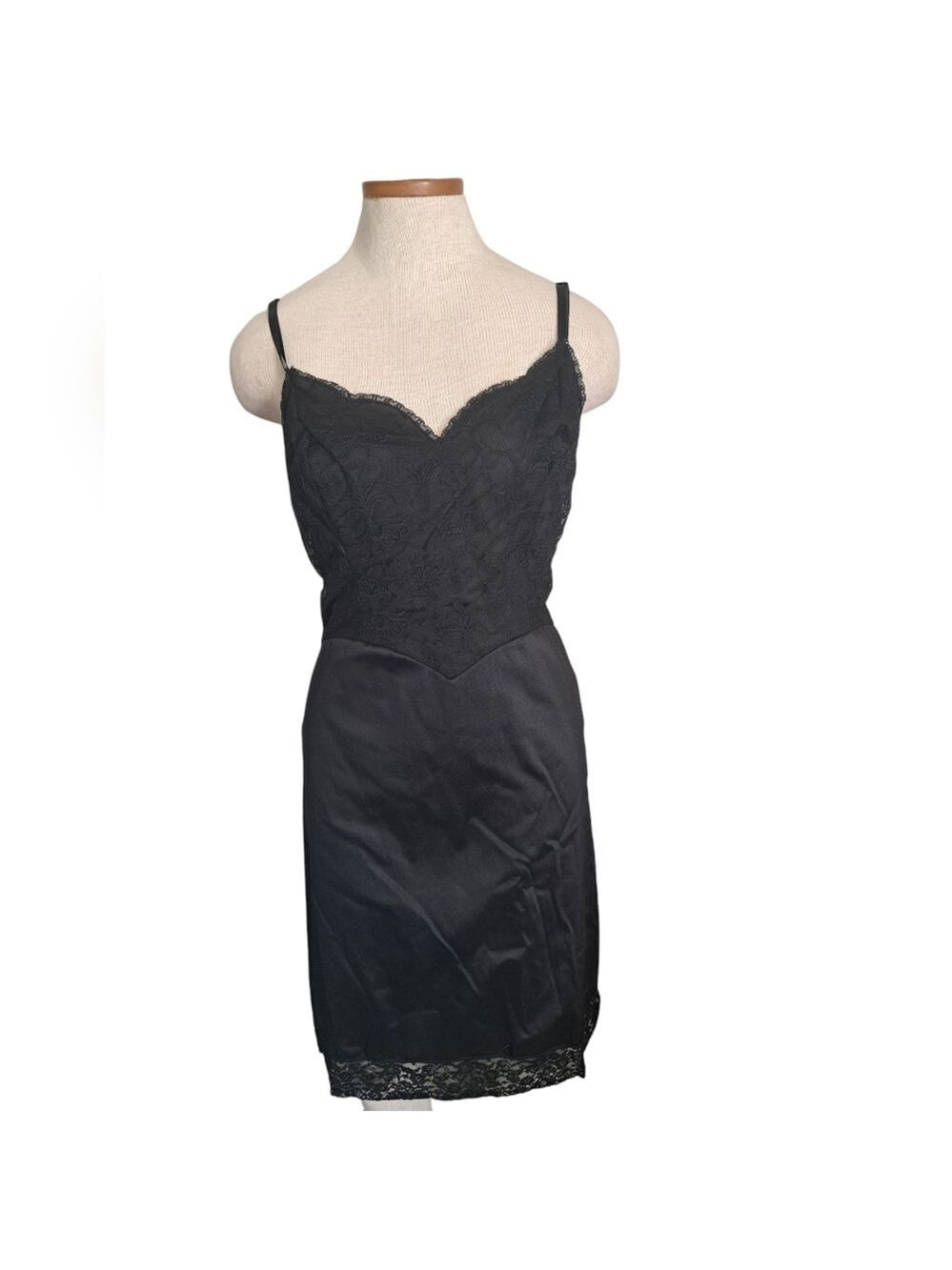 VTG black taffeta feel full slip lace overlay classic pinup old Hollywood glam